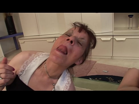 ❤️ Deux grands-mères et un grand-père font une partie à trois ☑ Vidéo de sexe at fr.newautoglass.ru ❤